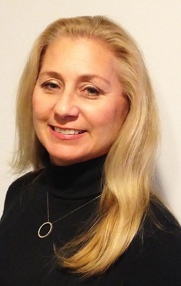 Optometrist Dr. de Junco