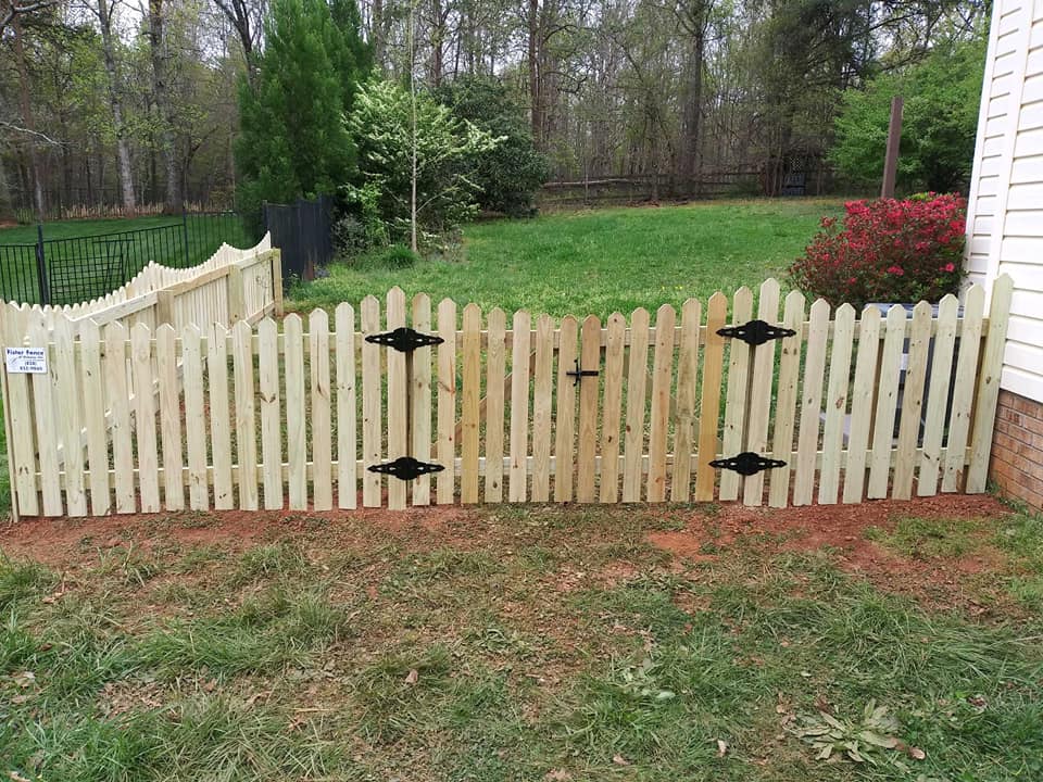 Gothic Scallop Picket — Hickory, NC — Fister Fence of Hickory LLC