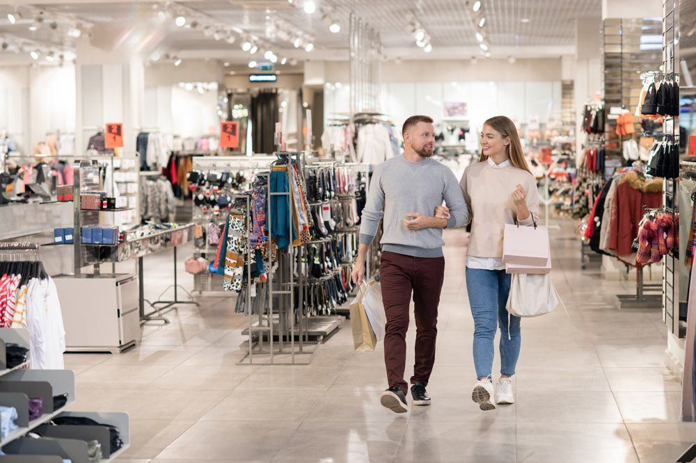 Couple Walking on the Store — Texas — Texas Tax Back Couple Walking on the Store — Texas — Texas Tax Back