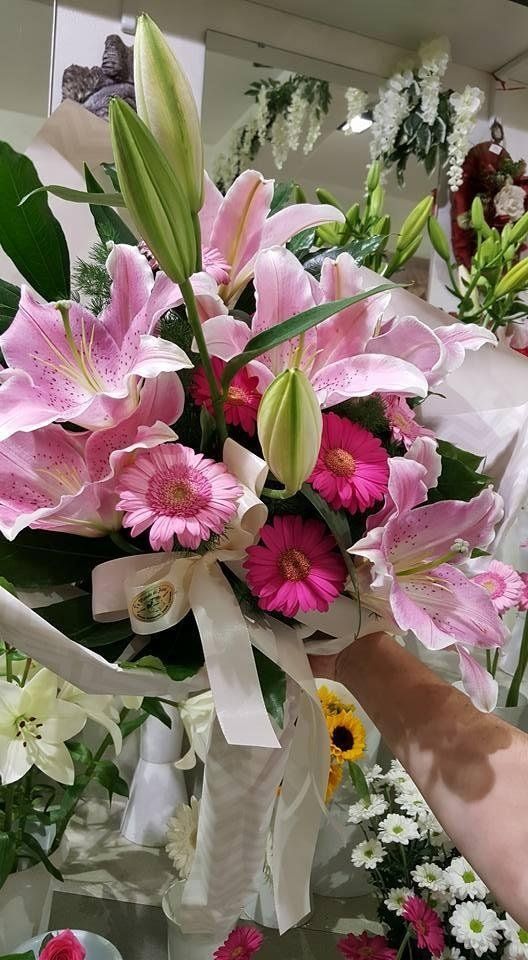 mazzo di lilium e gerbere rosa e fucsia