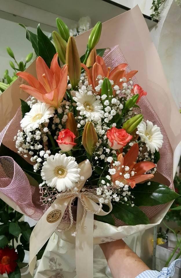 mazzo di fiori colorai