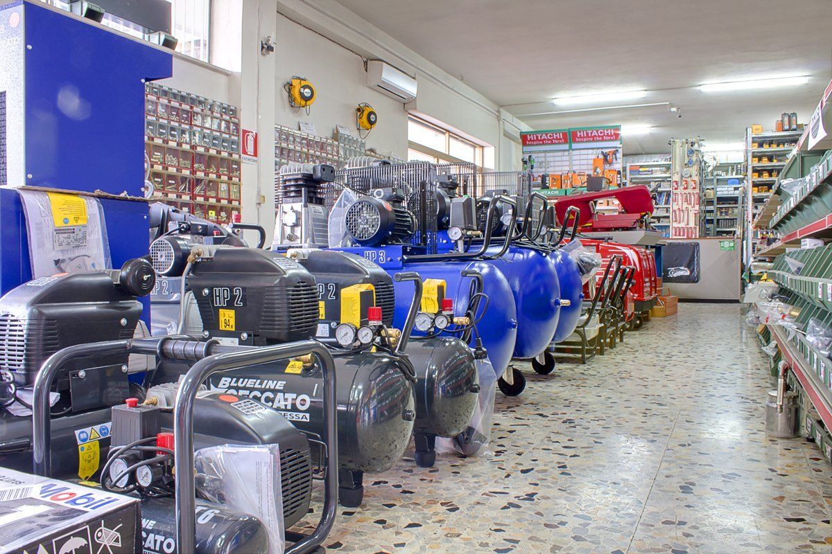 Interno di un negozio per il bricolage