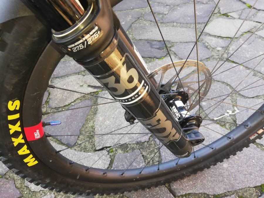 Dettagli ruota mountain bike