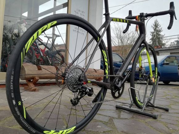 Bicicletta da corsa in esposizione