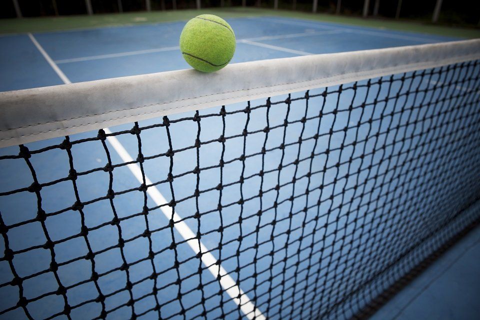 campo da tennis esterno