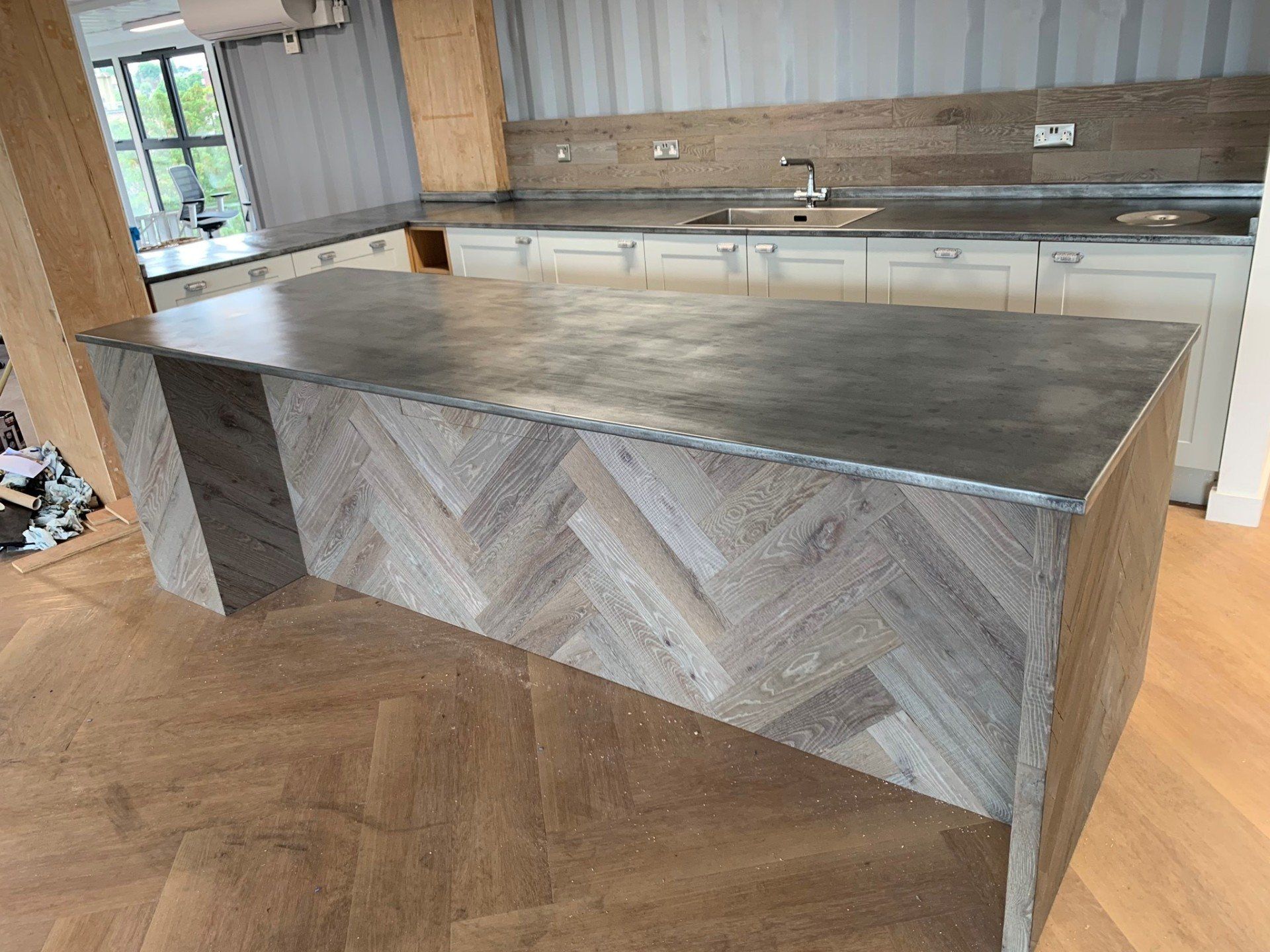 Zinc & Copper Worktops & Bartops Image 6