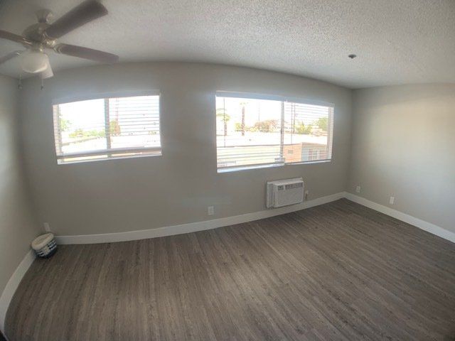 Roscoe Apartments