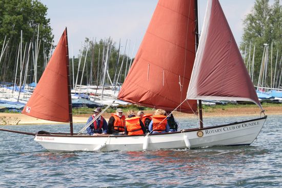 Drascombe Longboat sailing