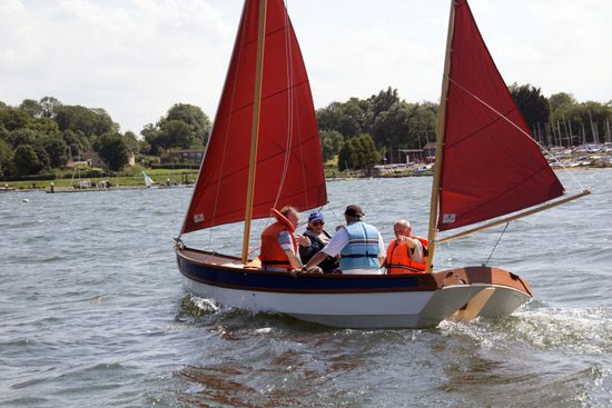 Drascombe Longboat sailing