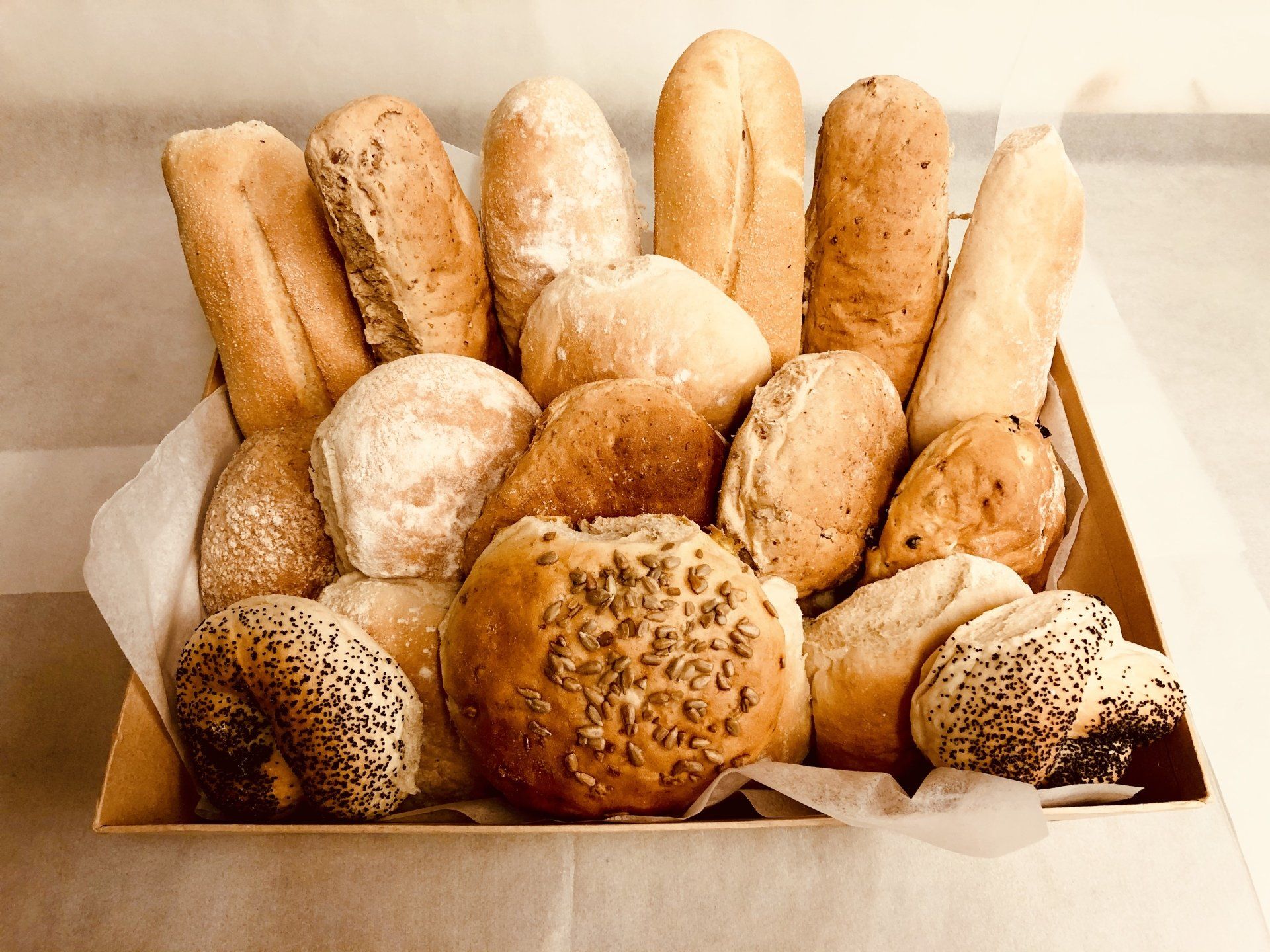 Bread hamper
