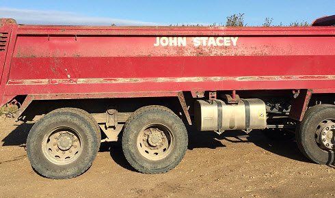 Lorry side & chassis for sand blasting (before picture)