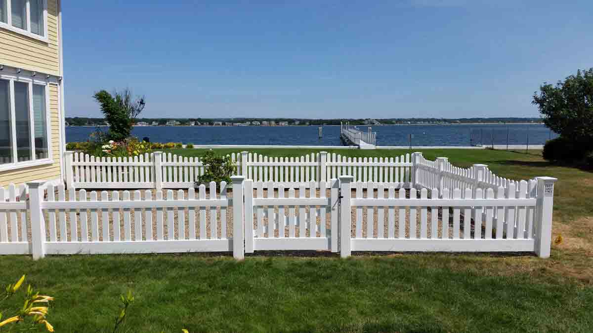 Montreal 3 - Installed in Onset — Vinyl fences in Kingston, MA