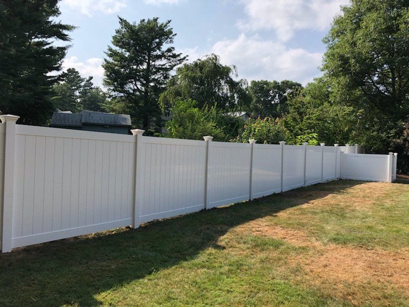 Fast, Friendly Fence Installation Vinyl