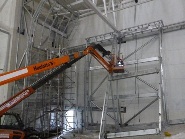 structural steel erection