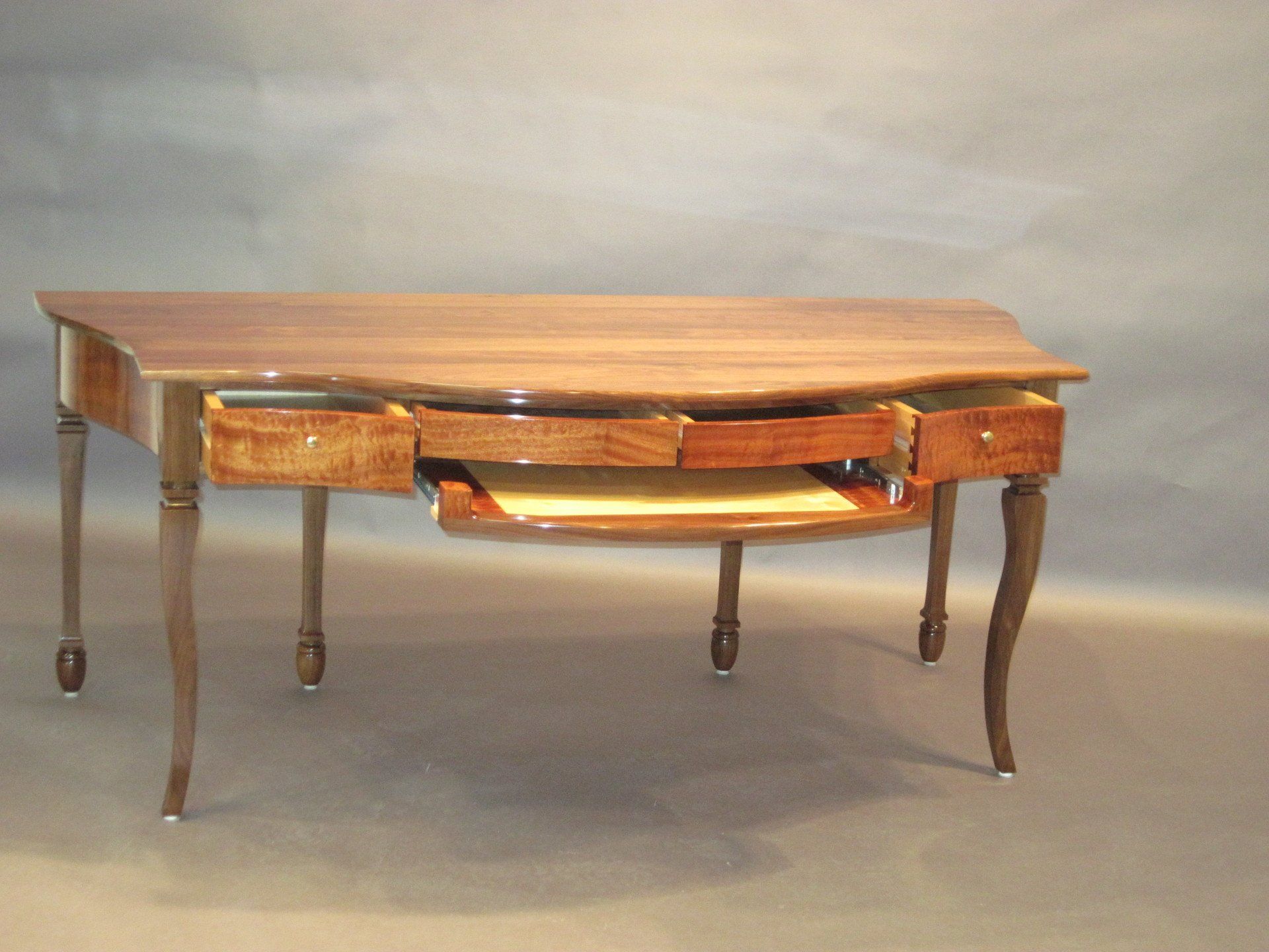 custom desk