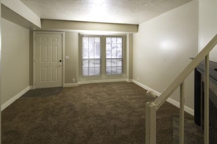 Vine Gate-Front Living