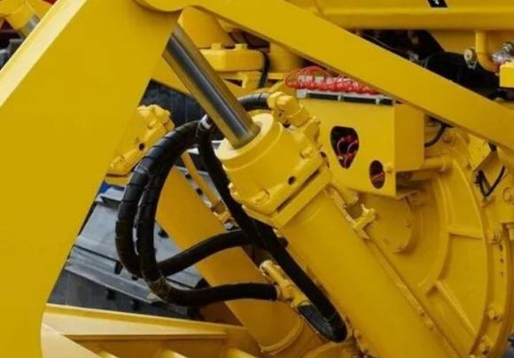 Verniciatura della carrozzeria di un autocarro