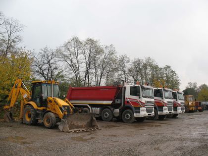 Dettaglio escavatore al lavoro ad Arsago Seprio
