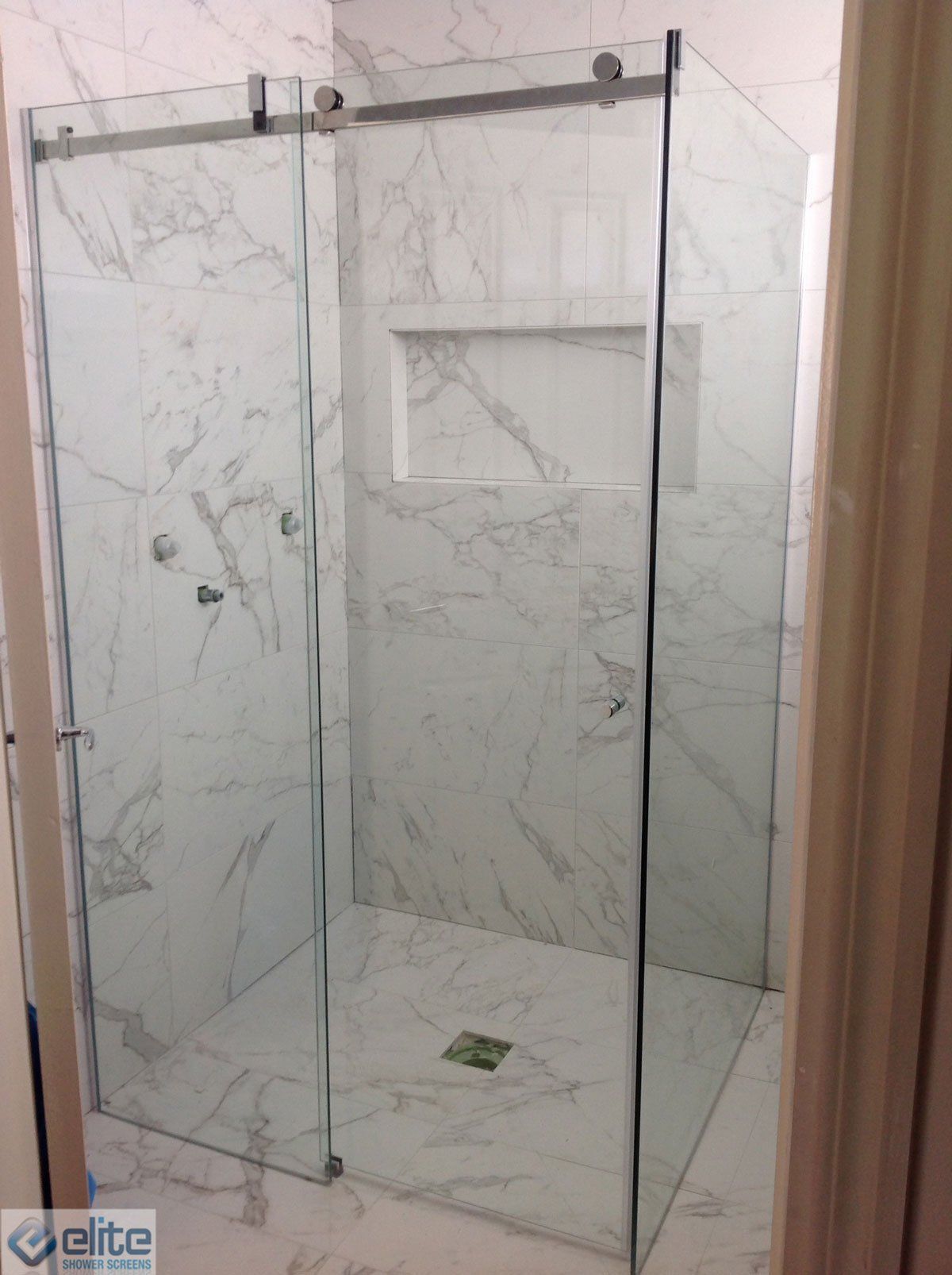 frameless Sliding showerscreens 9