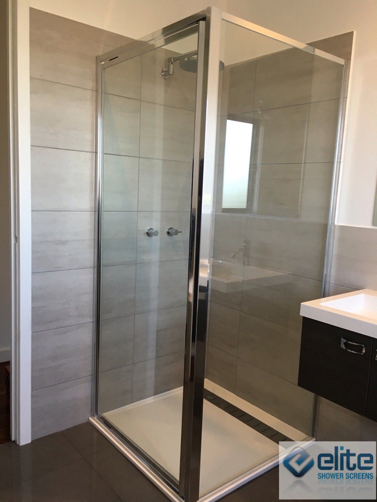 Fully Framed Pivot Showerscreens Melbourne