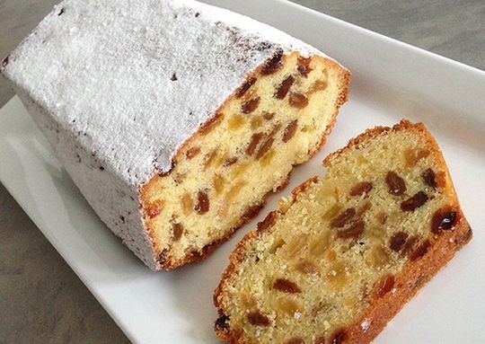 afbeelding luxe rozijnencake