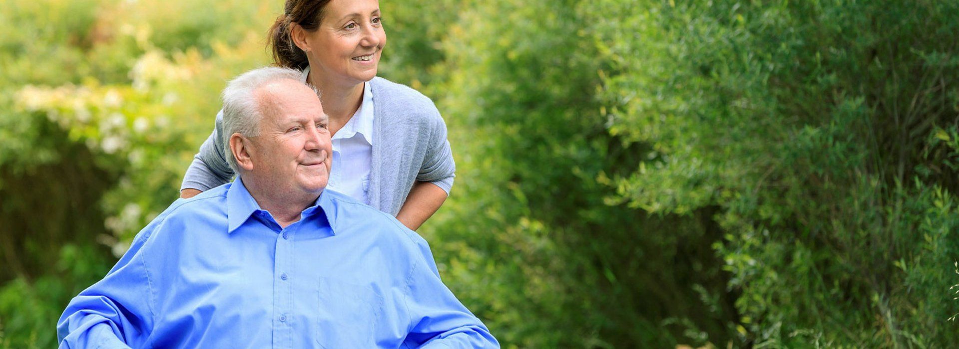 A nurse with an old man
