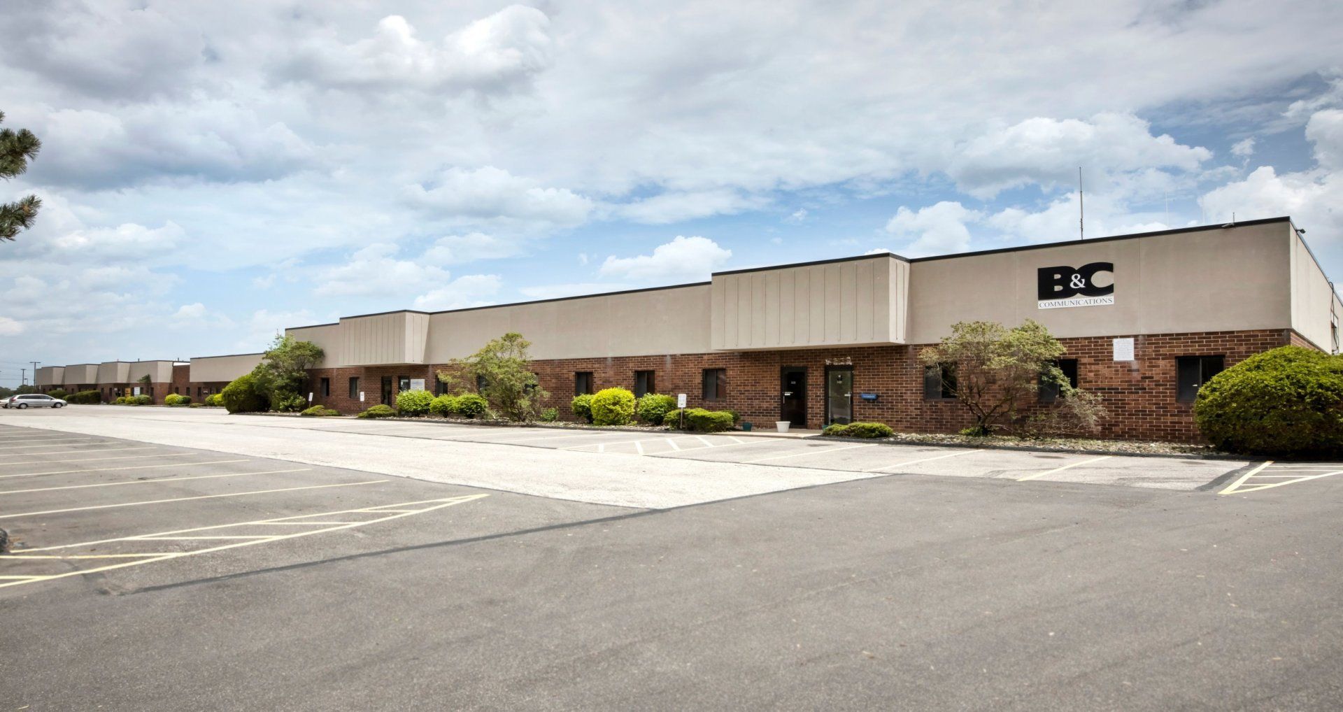 5251 COMMERCE PARKWAY WEST