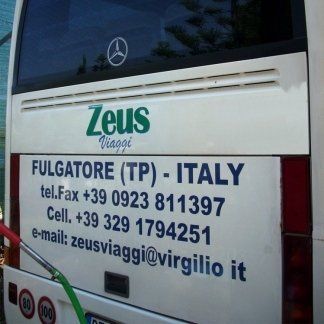 pullman mercedes dell'agenzia