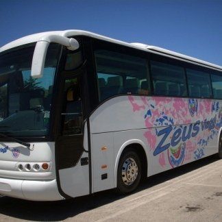 pullman a noleggio dell'agenzia zeus viaggi