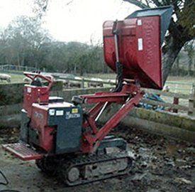 Compact tractor