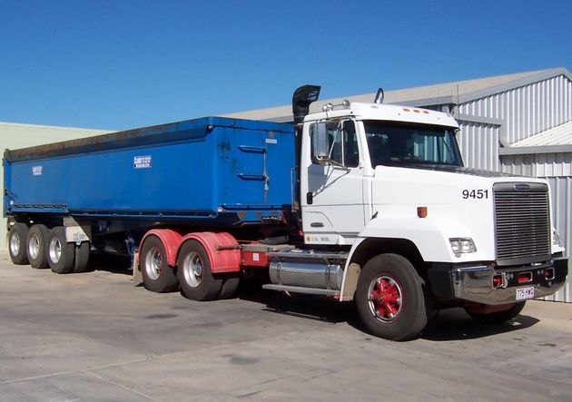 semi tipper truck hire townsville