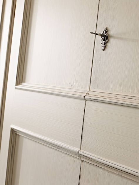 Mito closet detail