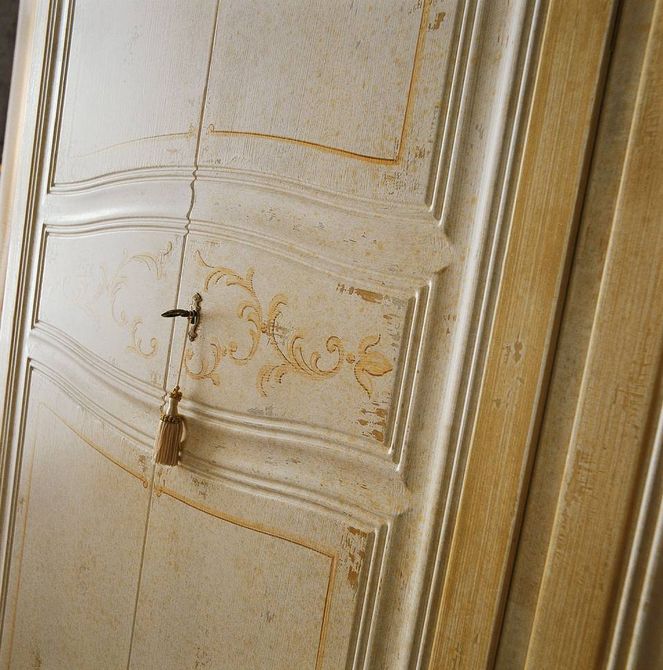 Venere closet detail