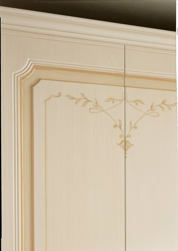 Medea closet detail