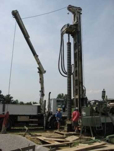 cantiere pozzo artesiano