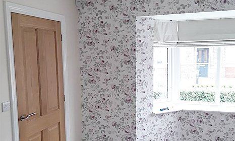 wallpapering