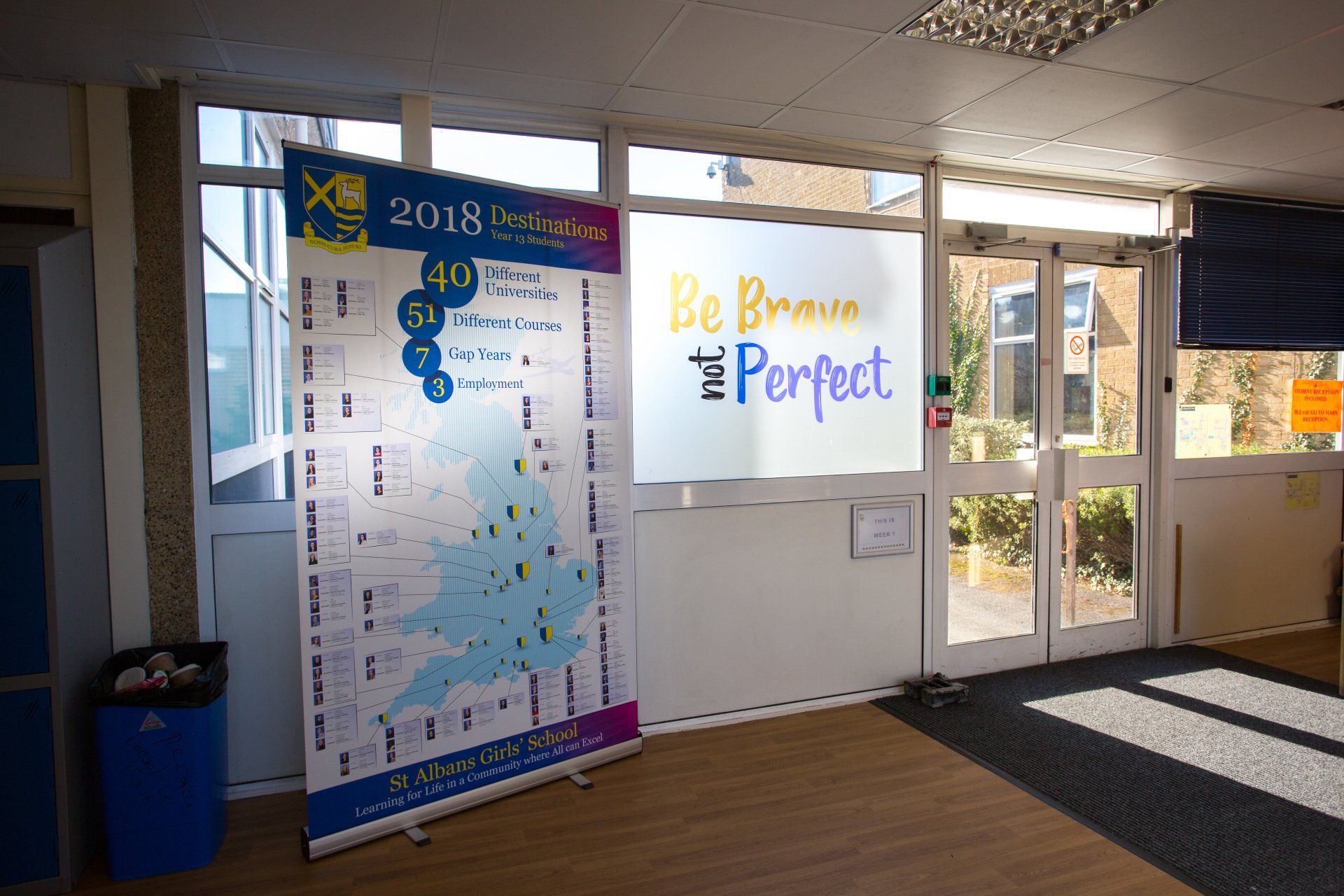 Pull up banner and window display design
