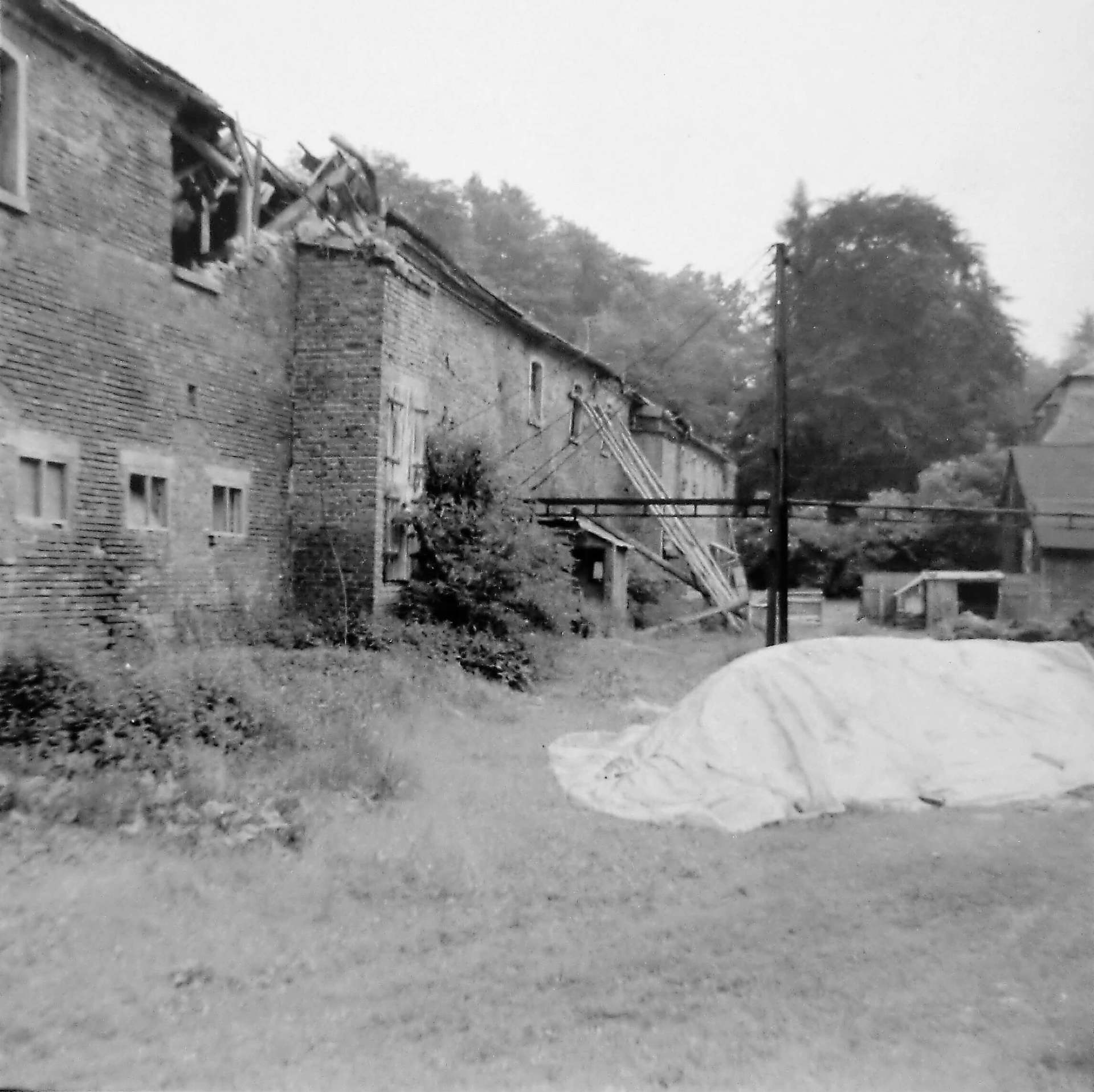 Rittergut Adlershof zu Oberlauterbach - Gutshof vor Abriss Stallungen © Fotostudio Pieschel