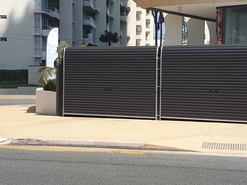 black gate