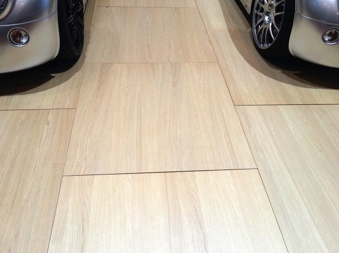 Oak flooring for car shows