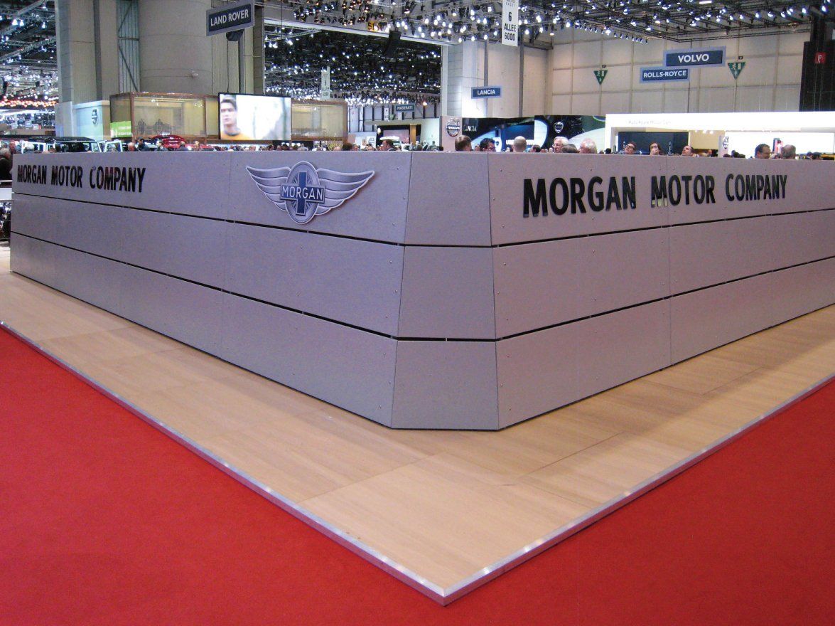 car expo stand floors