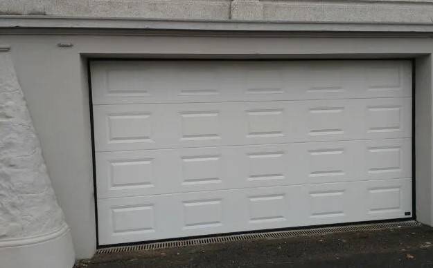 portone garage