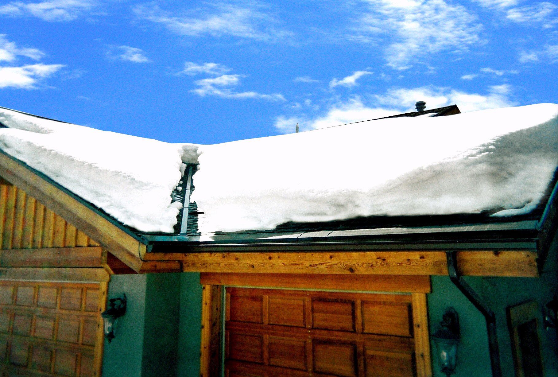 IceFree Eave Panels & Heated Roof Valley Panels