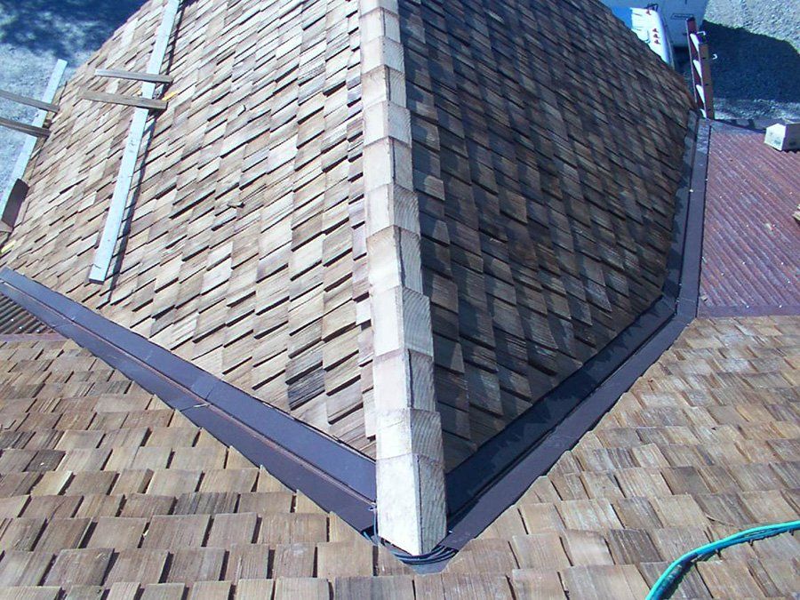 IceFree Eave Panels & Heated Roof Valley Panels