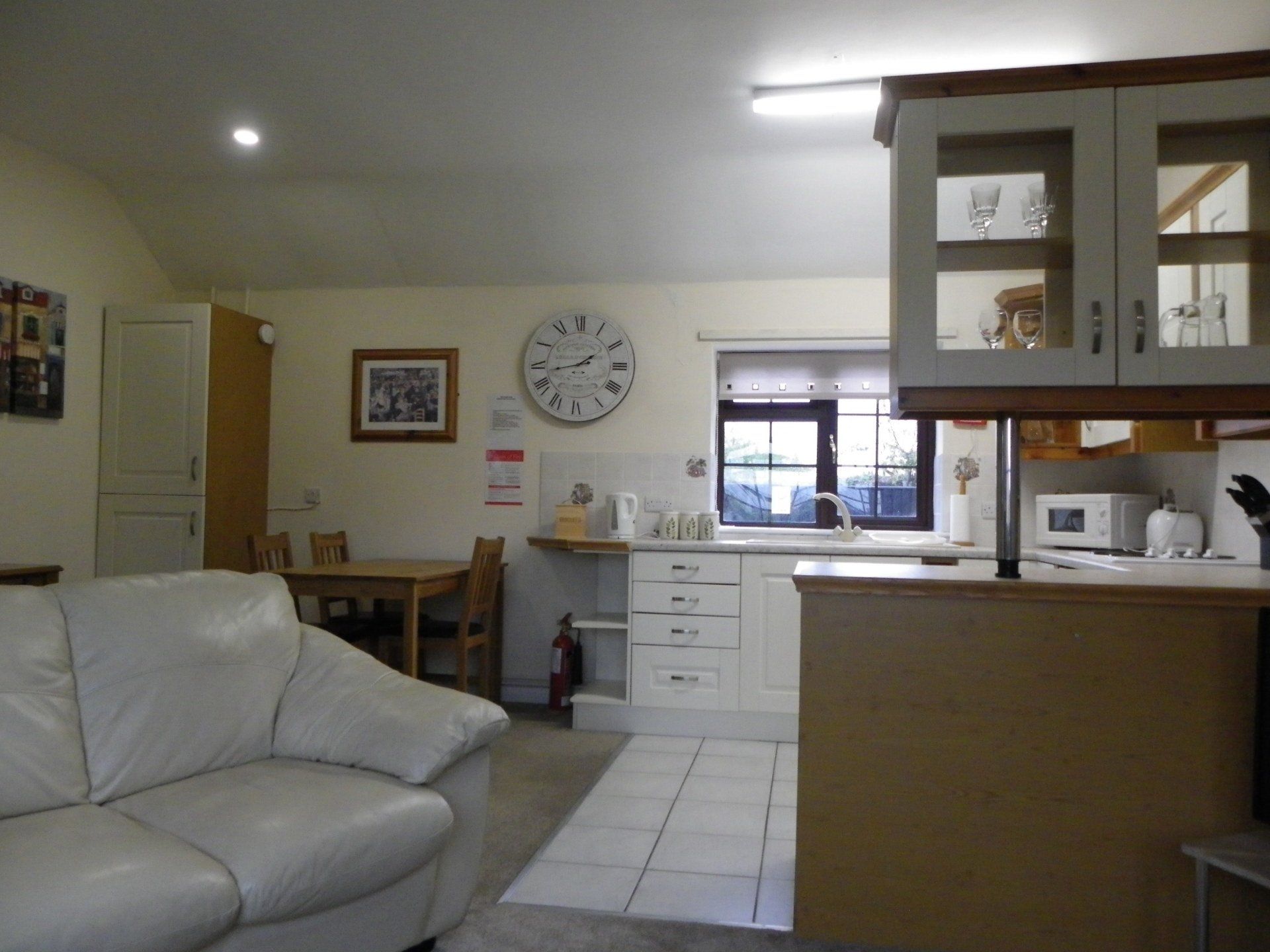 Inside open plan 2 bed holiday cottage.