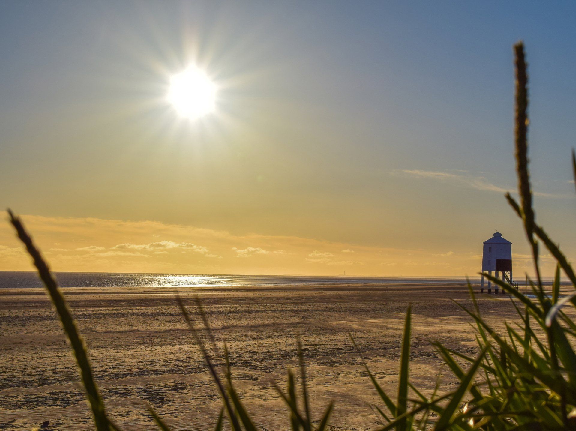 Burnham lighthouse on Burnham beach is close to our holiday parks.
