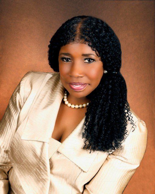 Photo of Dr. Cherilyn Lee