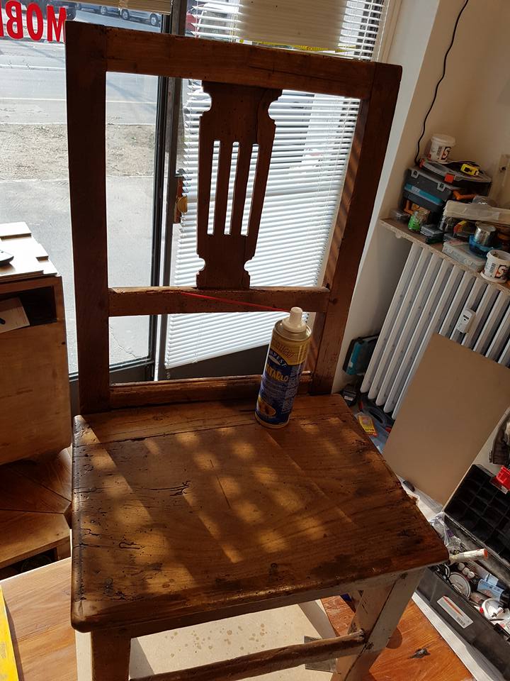 sedia in legno