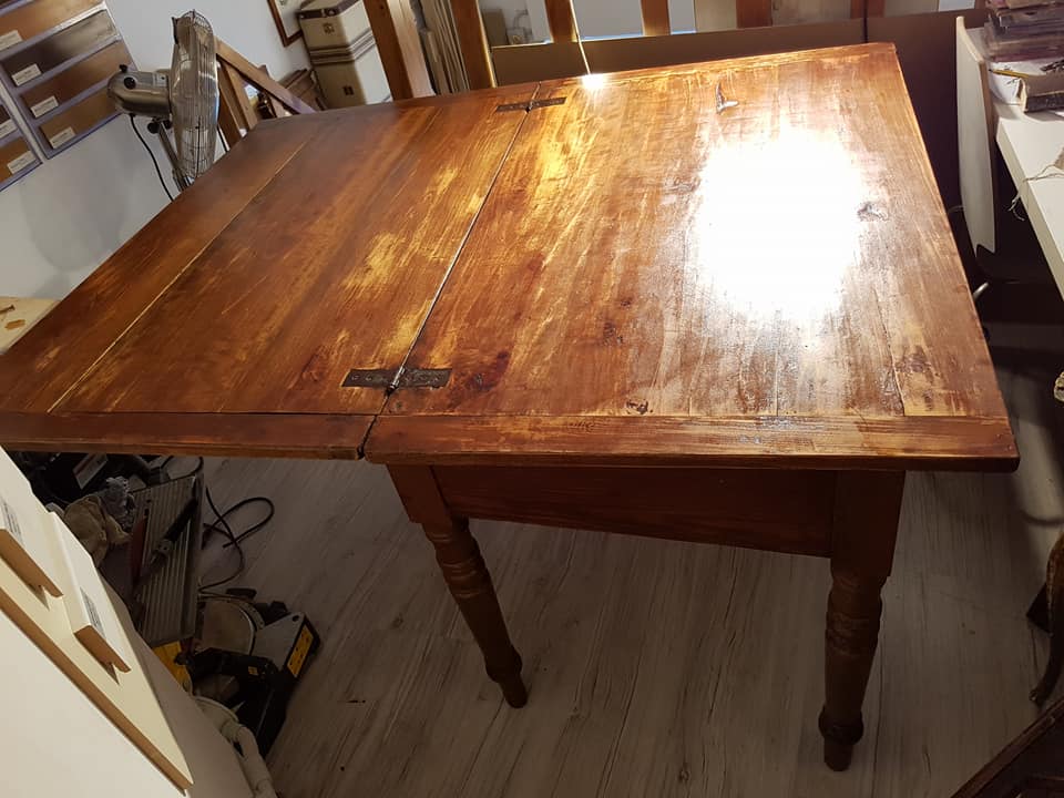 tavolo in legno restaurato
