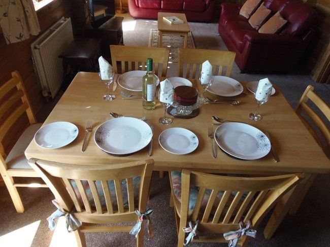 Owl Lodge Dining Area